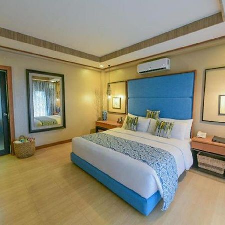 Tugawe Cove Resort Colongcocon Экстерьер фото