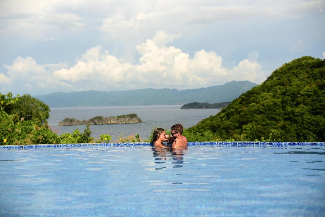 Tugawe Cove Resort Colongcocon Экстерьер фото