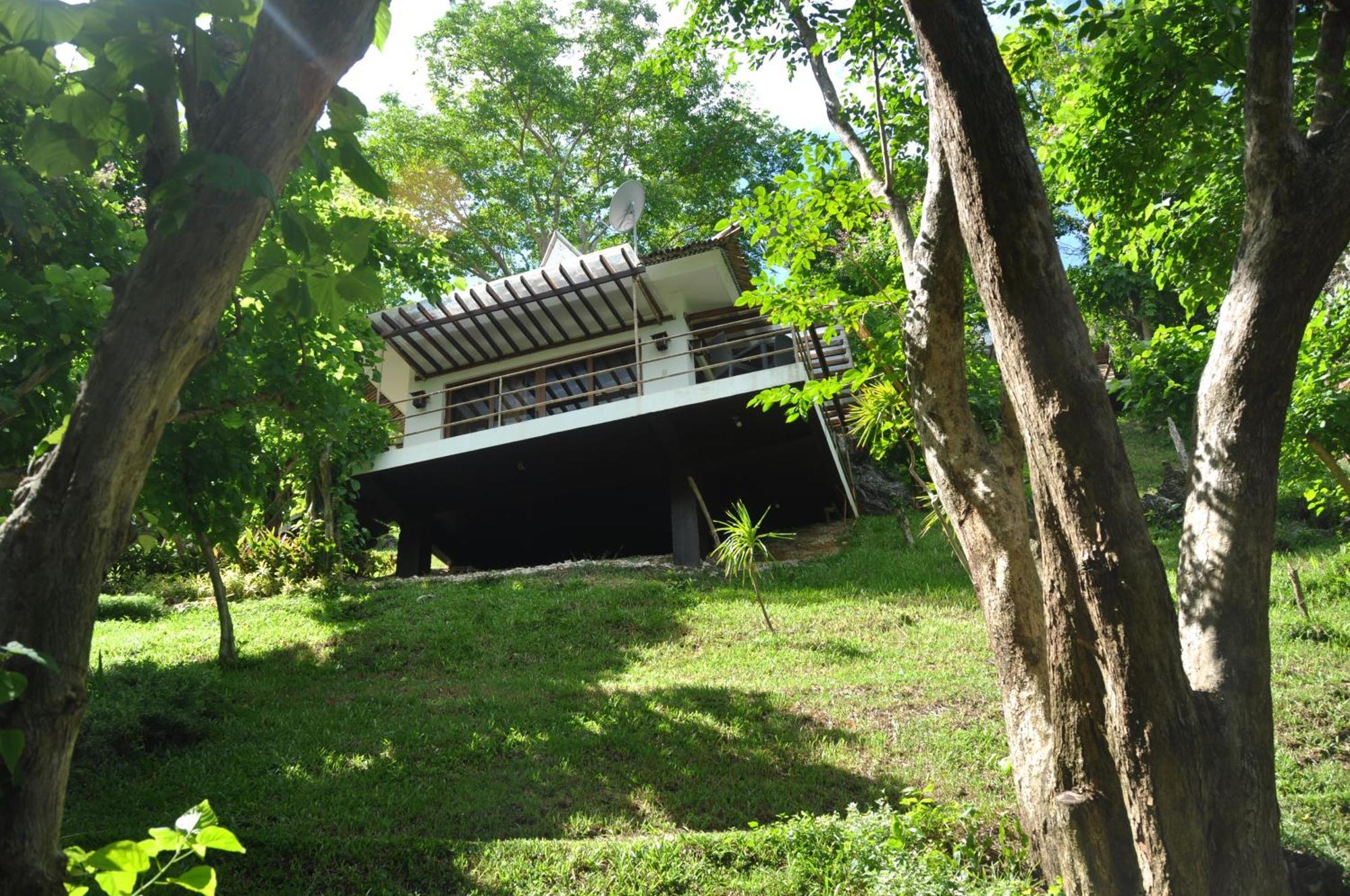 Tugawe Cove Resort Colongcocon Экстерьер фото