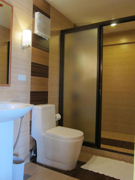 Tugawe Cove Resort Colongcocon Экстерьер фото