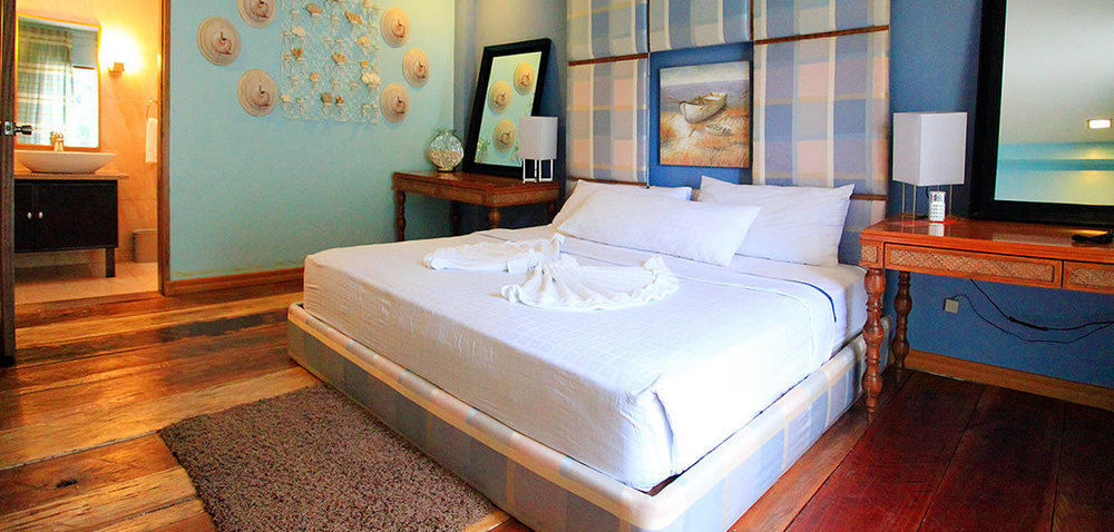Tugawe Cove Resort Colongcocon Экстерьер фото